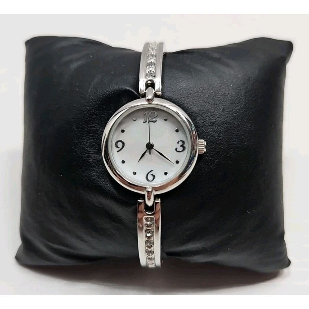 Mother of Pearl 24mm Silver Tone Womens Watch Jeweled Band New Battery W155